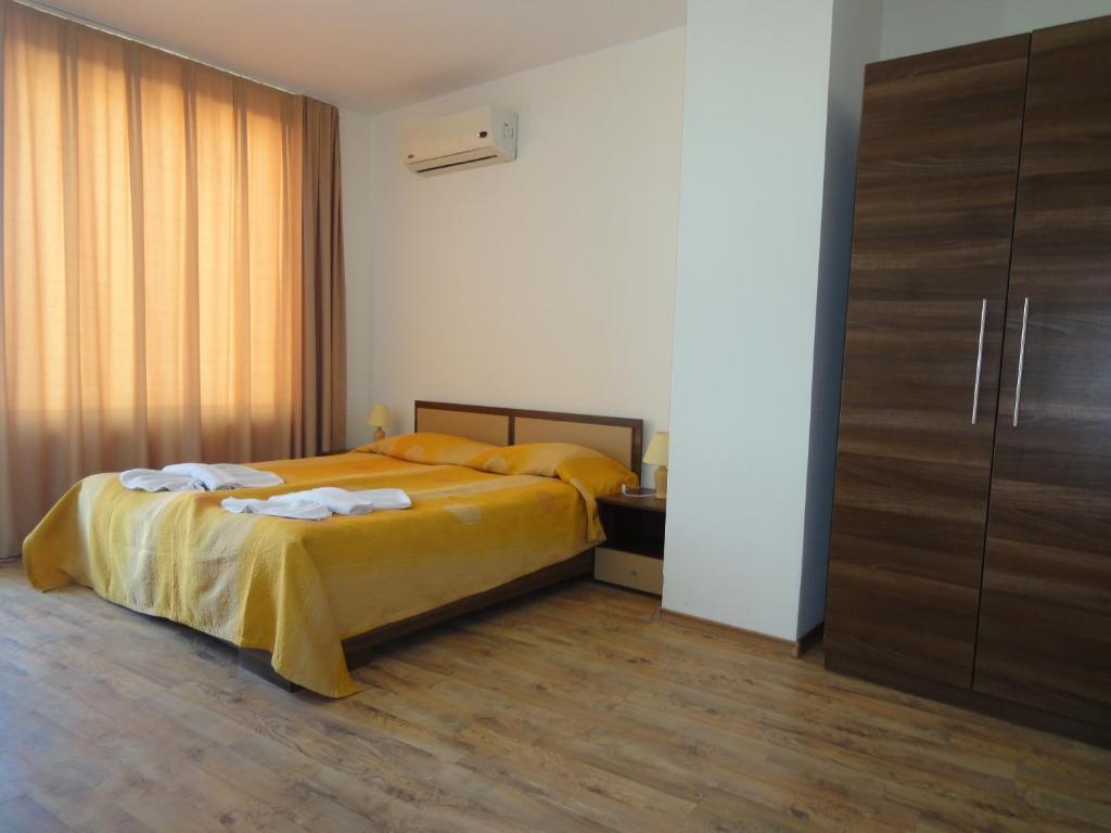 Yassen Holiday Village Slăntjev Brjag Rum bild